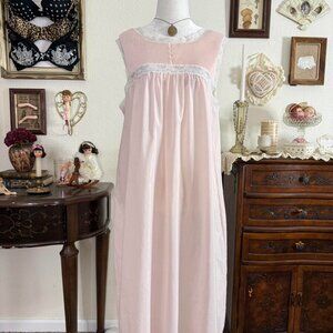 vintage dainty coquette baby pink nightgown w lace trim